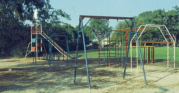 קובץ:Migrash til.jpg