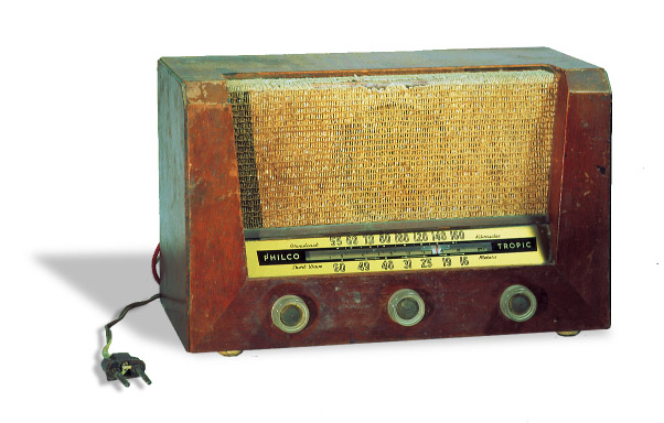 קובץ:Radio Philco.jpg