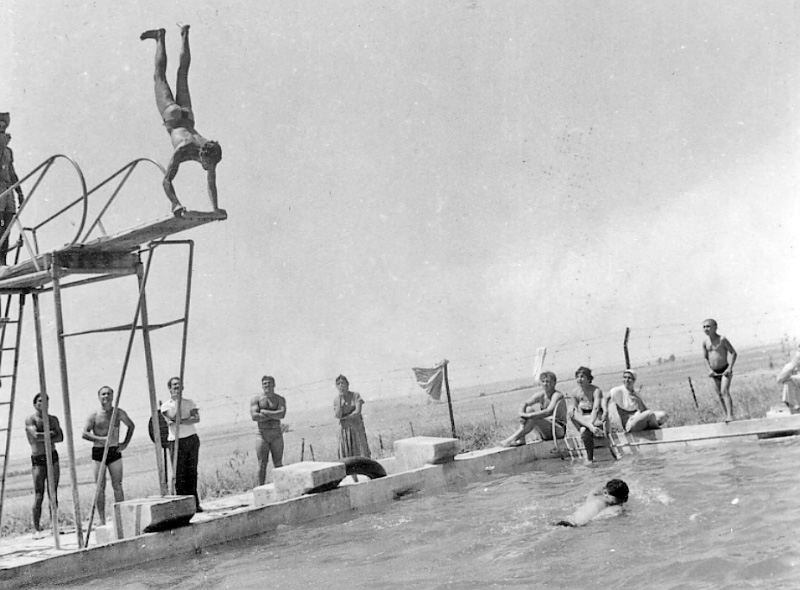 קובץ:Bricha Makpetsa.jpg