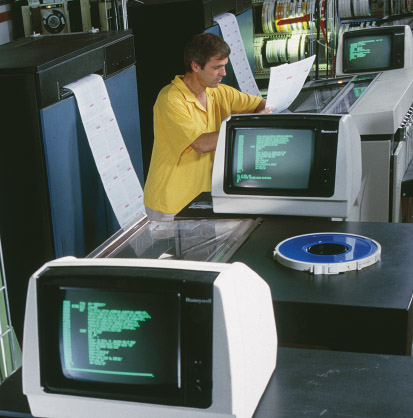 קובץ:Mahshek C.jpg