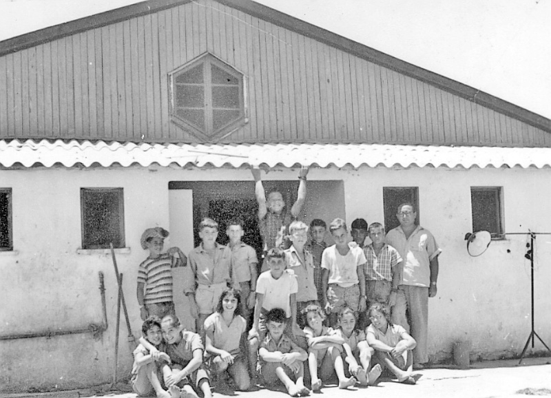 קובץ:Bait Eshel.jpg