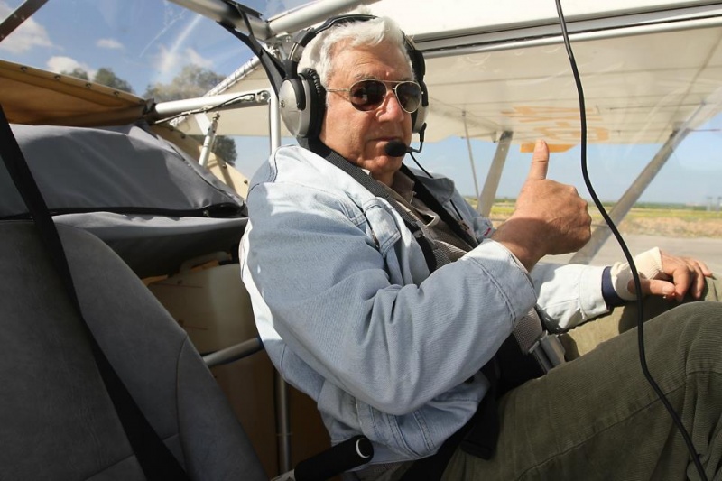 קובץ:Godard 2012.jpg